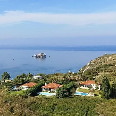 Kleismata Sleeps 4 With Pool Air Con And Wifi *