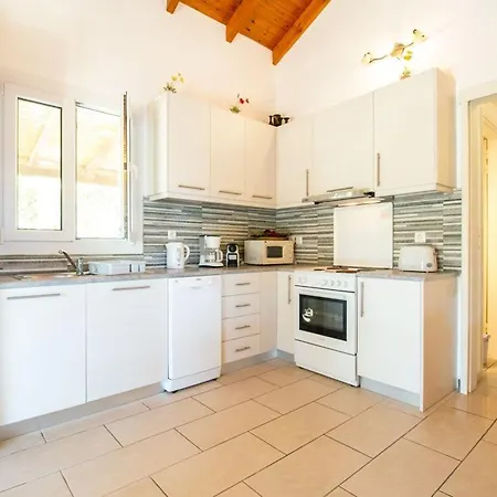 Kleismata Sleeps 4 With Pool Air Con And Wifi Klísmata