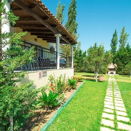 Kleismata Sleeps 4 With Pool Air Con And Wifi *
