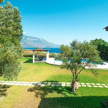 Kleismata Sleeps 4 With Pool Air Con And Wifi *